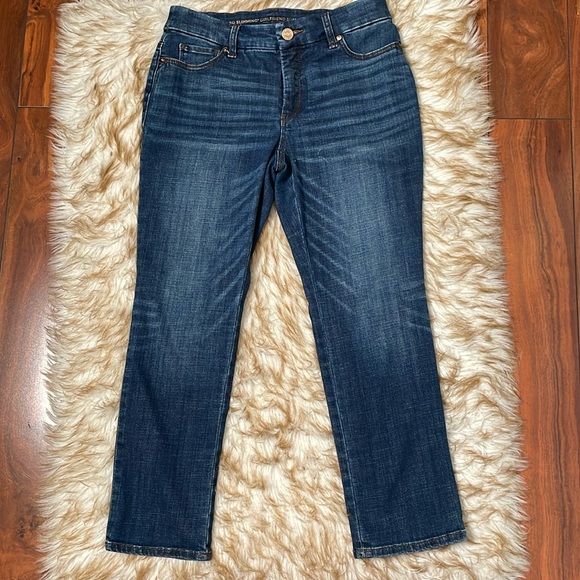 Chico’s So Slimming Girlfriend Slim Leg Crop - Picture 3 of 8